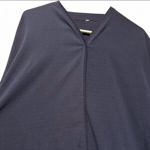 Navy blue abaya/kaftan with beautiful beaded pattern on the sleeves